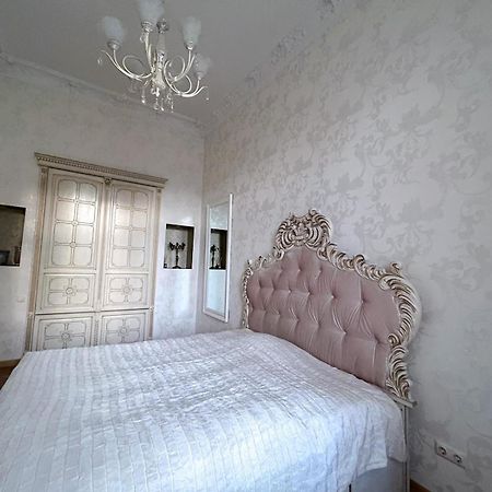 GoldenApartmentLviv Eksteriør billede