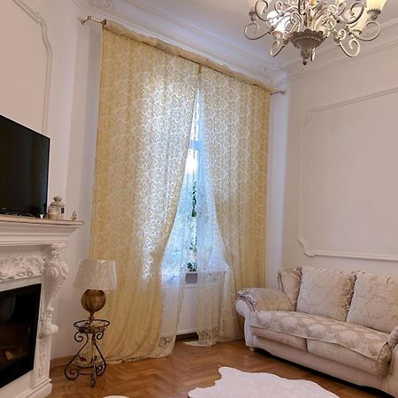 GoldenApartmentLviv Eksteriør billede