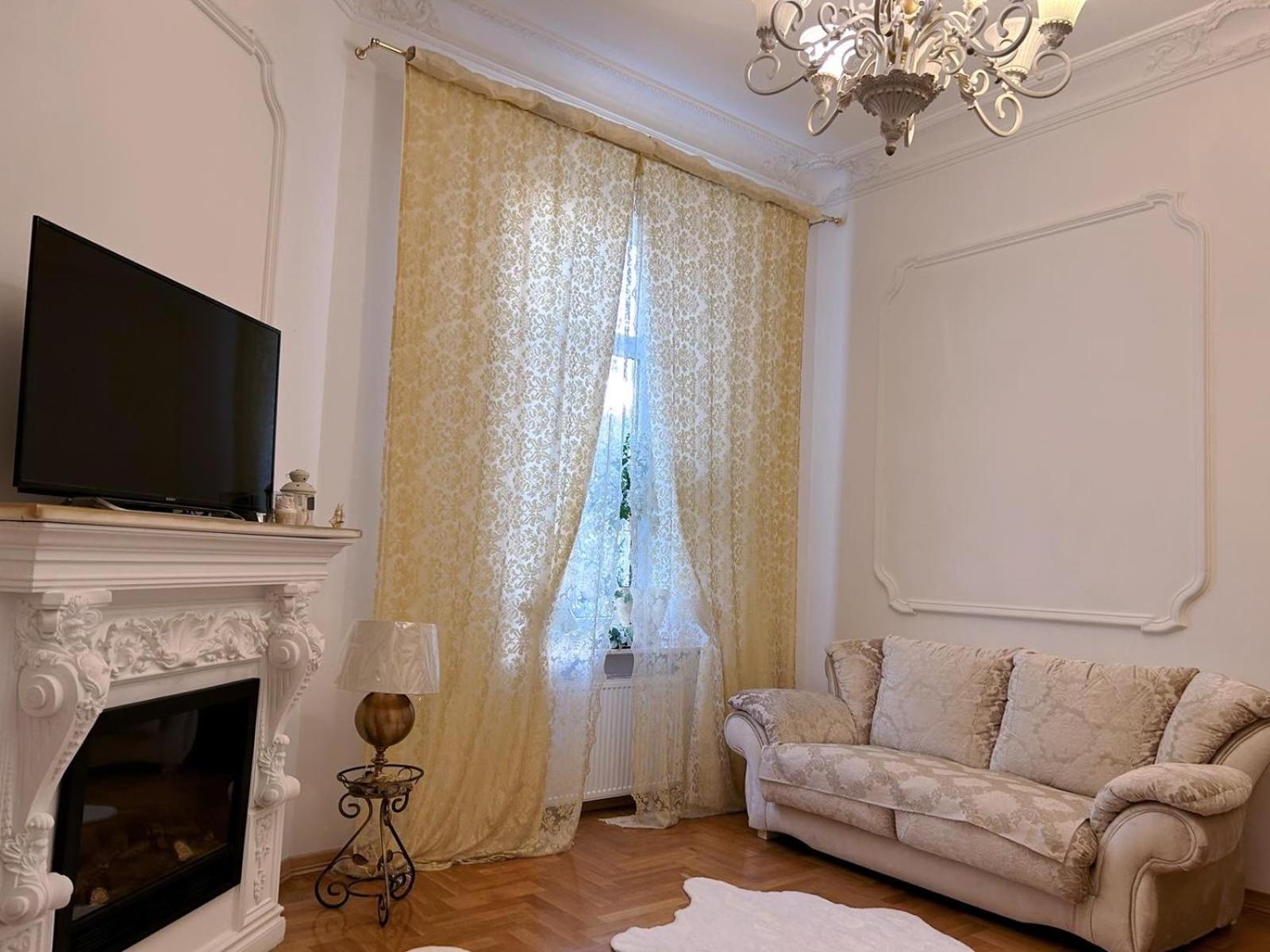 GoldenApartmentLviv Eksteriør billede